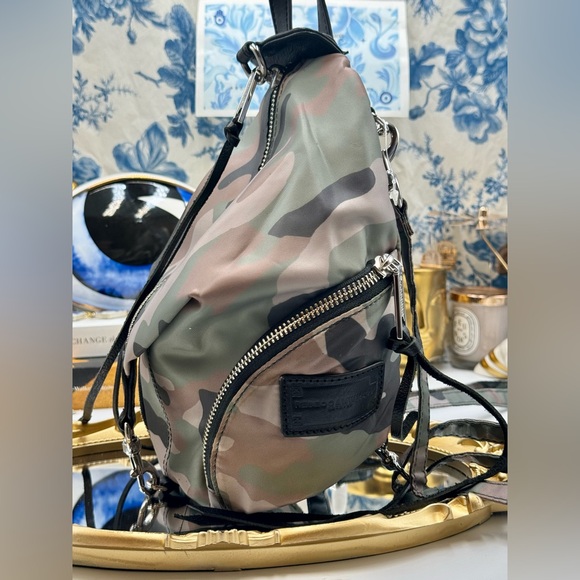 🆕 REBECCA MINKOFF 🧿 NWT Mini Julian Nylon Convertible Backpack - Camo *FLAWED* - Picture 6 of 15